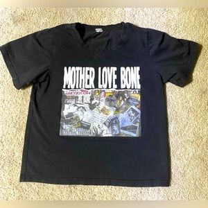 Vintage Mother Love Bone T-Shirt Fits Like Men’s S